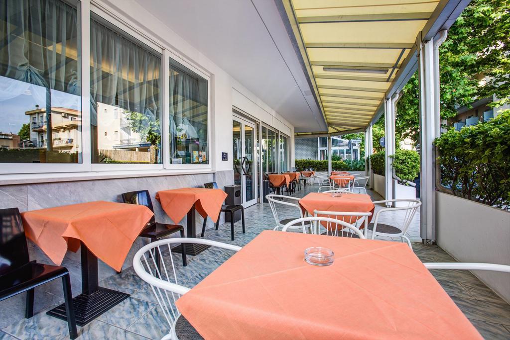 Hotel San Paolo Ріміні Екстер'єр фото