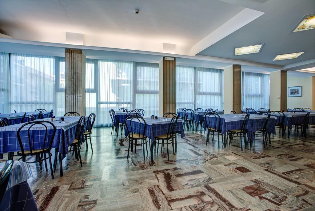 Hotel San Paolo Ріміні Екстер'єр фото