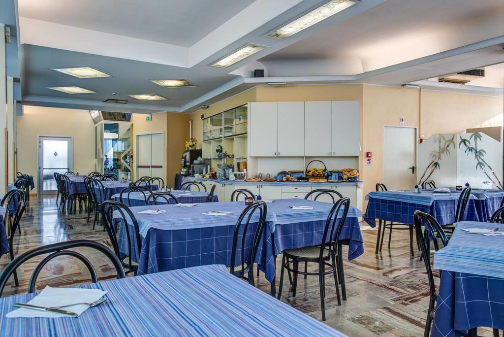Hotel San Paolo Ріміні Екстер'єр фото