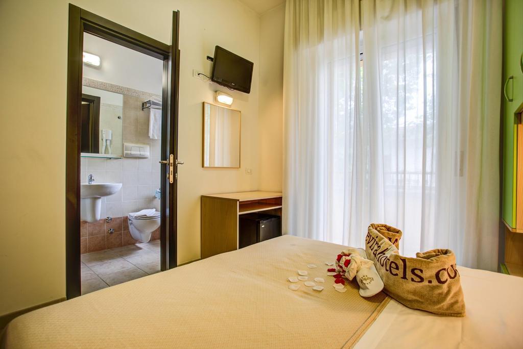 Hotel San Paolo Ріміні Екстер'єр фото