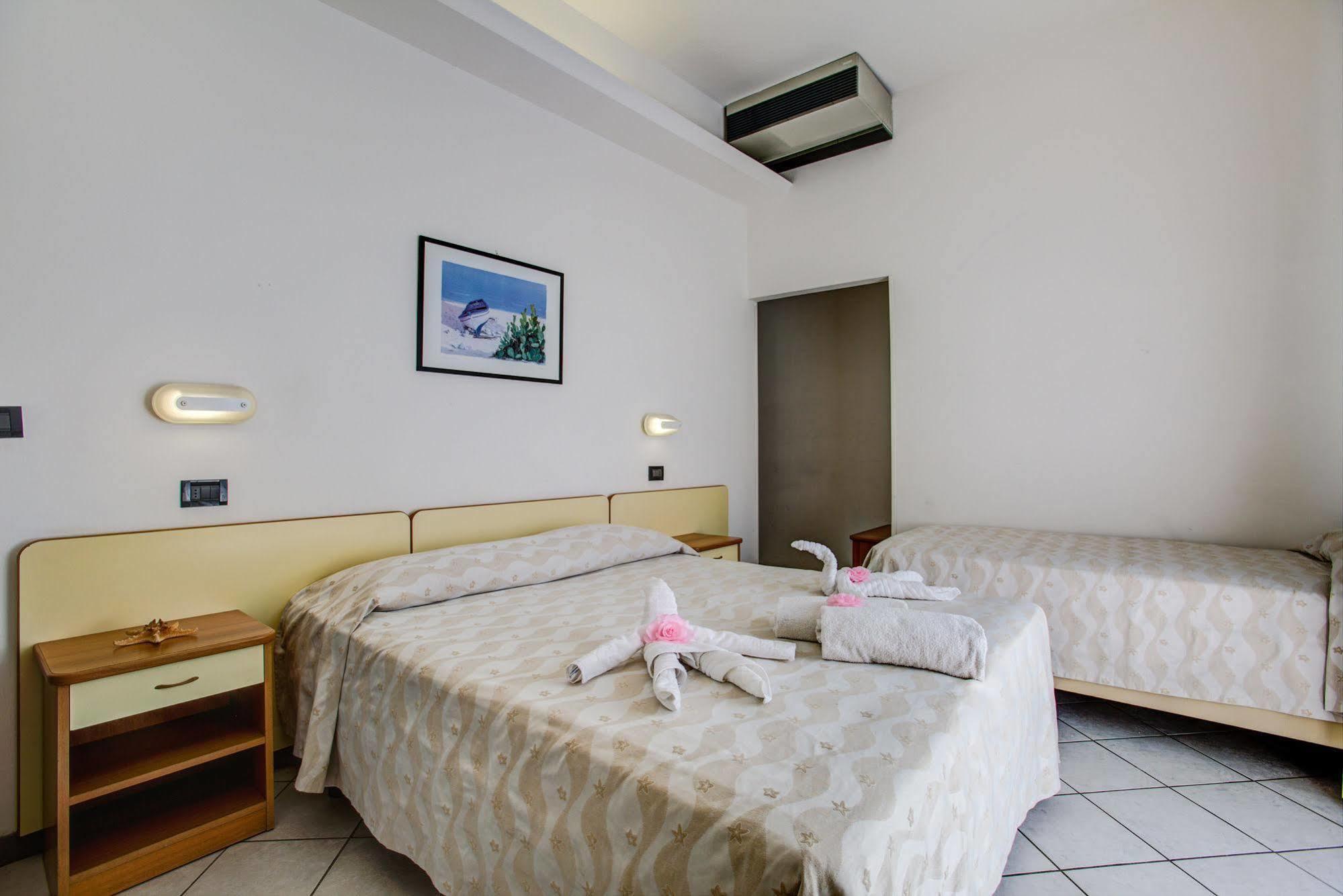 Hotel San Paolo Ріміні Екстер'єр фото